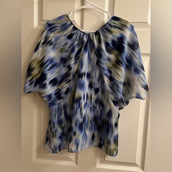 JONES WEAR~ABSTRACT BLUE BLOUSE~12 - Picture 3 of 7